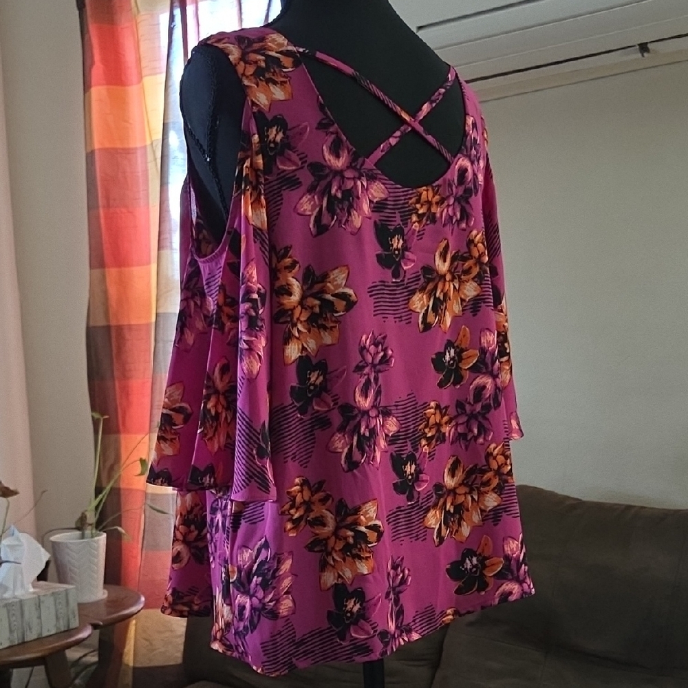 Apt. 9 Floral Cold Shoulder Blouse - Picture 4 of 6